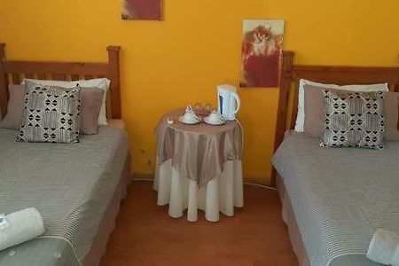 Akkerdam Bed And Breakfast Calvinia Luaran gambar
